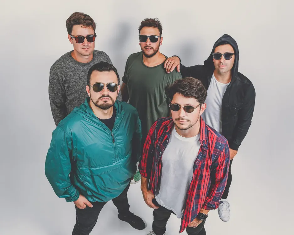 a9df933a-97ae-4efe-8c78-84c0f6b3fb27